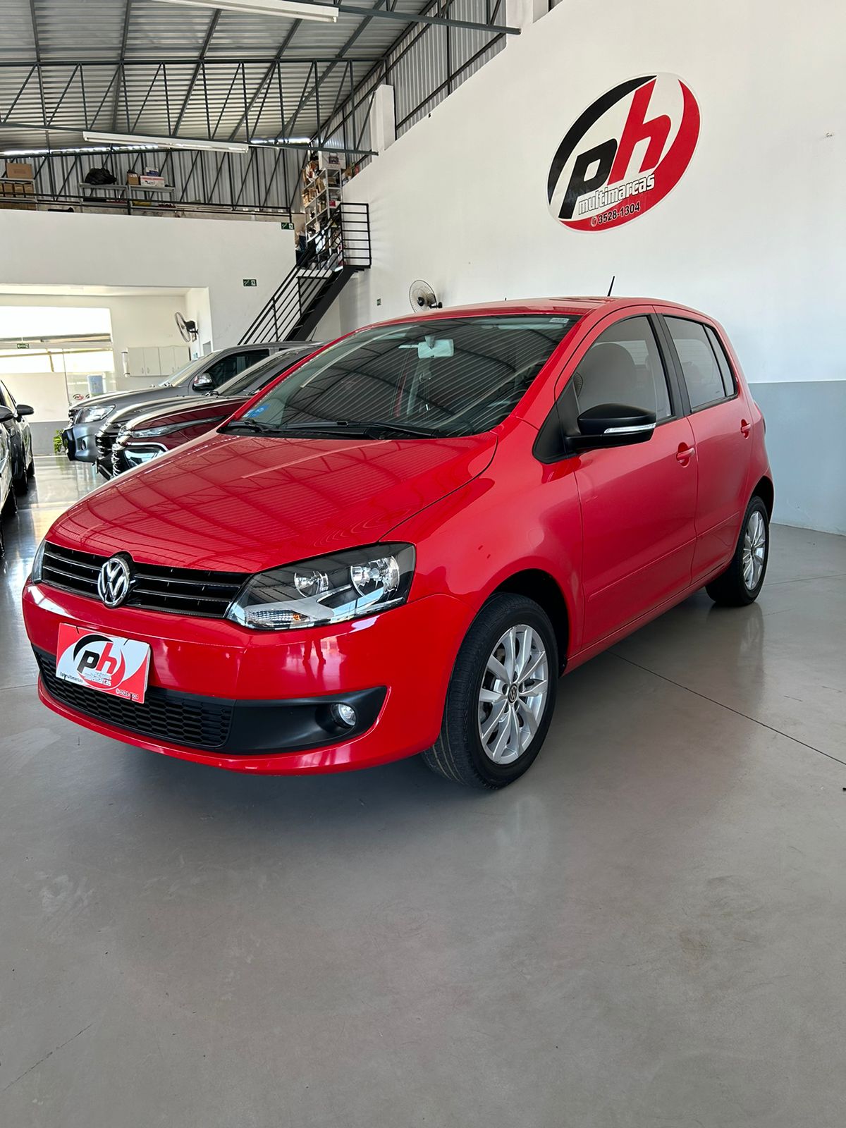 Volkswagen FOX GII 1.6 I-MOTION Vermelho 2014 / 2014 Automático Flex 4 Portas