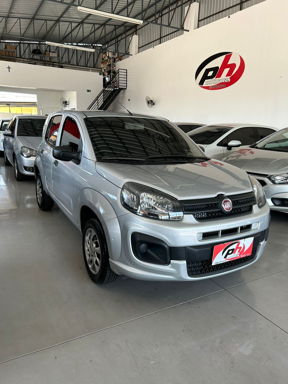 Fiat UNO ATTRACTIVE Prata 2021 / 2021 Manual Flex 4 Portas